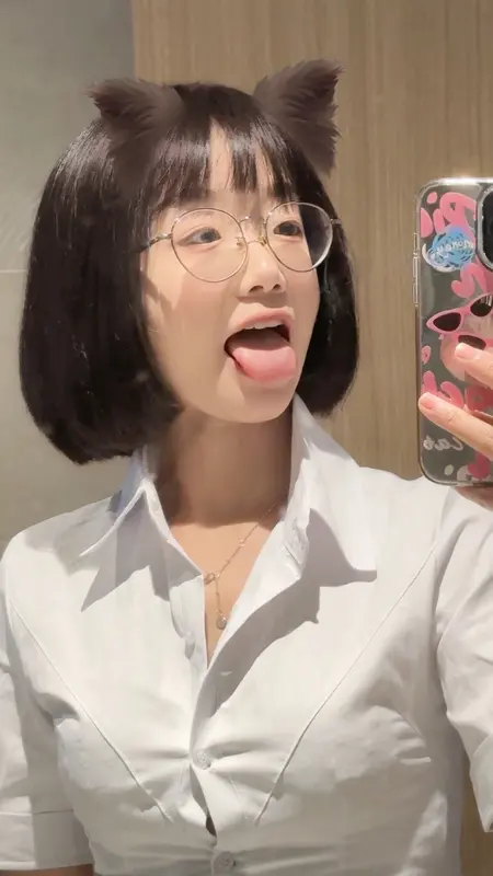 可爱性感 - 胜利的小生活